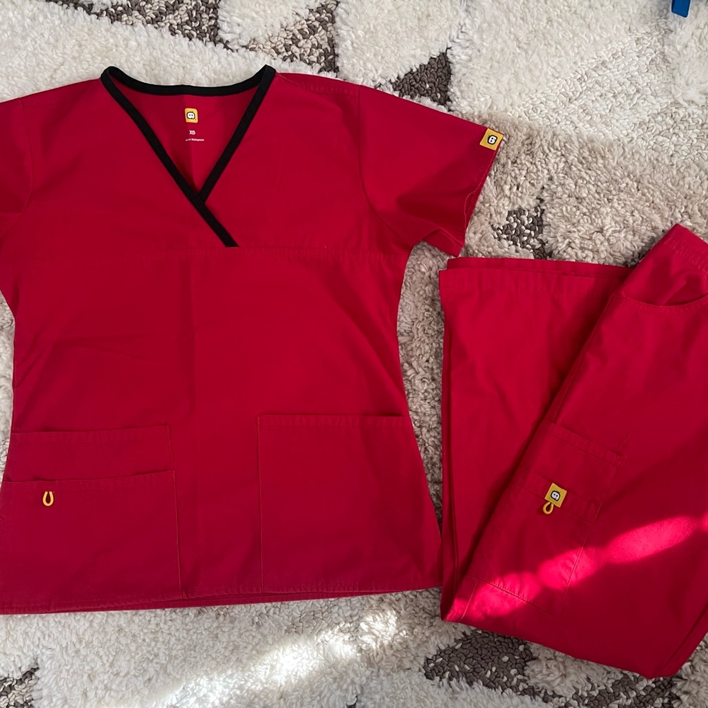 WonderWink Red Scrub Set